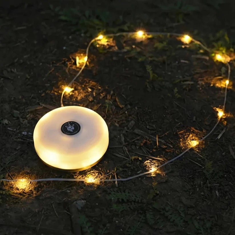 Aurinkoenergialla toimiva valosarja